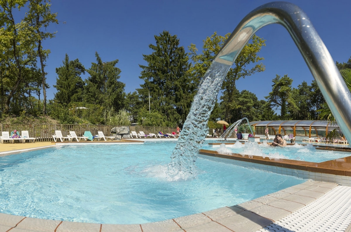 Camping - Excénevex - Rhône-Alpes - La Pinéde