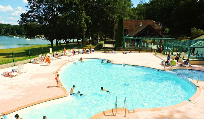 Camping - Saint-Gérons - Auvergne - La Plage du Garoustel