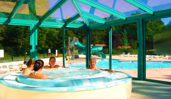 Camping - Saint-Gérons - Auvergne - La Plage du Garoustel