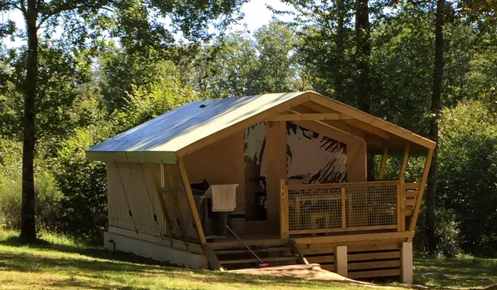 Camping - Saint-Gérons - Auvergne - La Plage du Garoustel
