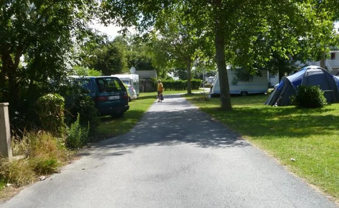 Camping - Port-en-Bessin-Huppain - Basse-Normandie - La Prairie