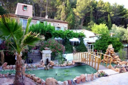 Camping - Carnoules - Provence-Alpes-Côte d'Azur - La Tuilière