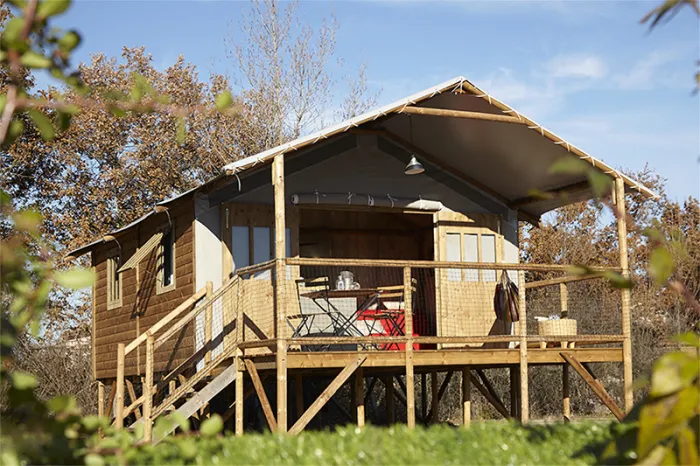 Camping - Poligny - Franche-Comté - La Tulipe de Vigne