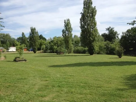 Camping - Conflans-sur-Seine - Champagne-Ardennes - La Vallée de la Seine