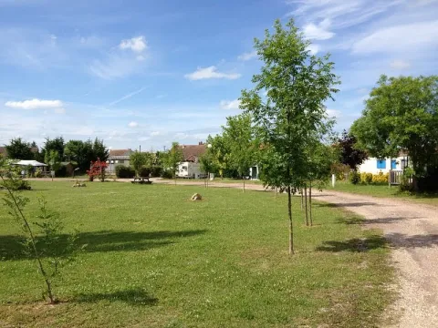 Camping - Conflans-sur-Seine - Champagne-Ardennes - La Vallée de la Seine