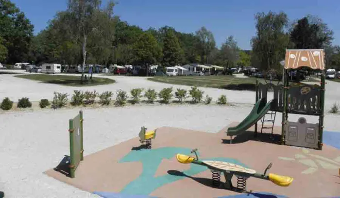 Camping - Mesnil-Saint-Père - Champagne-Ardennes - Lac d'Orient