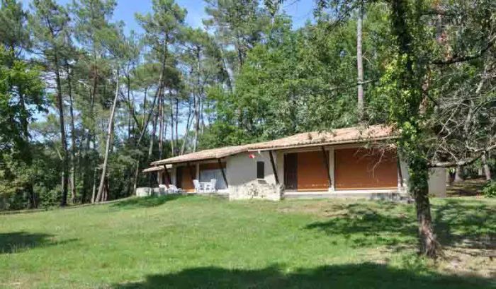 Camping - Carsac-de-Gurson - Aquitaine - Lac de Gurson