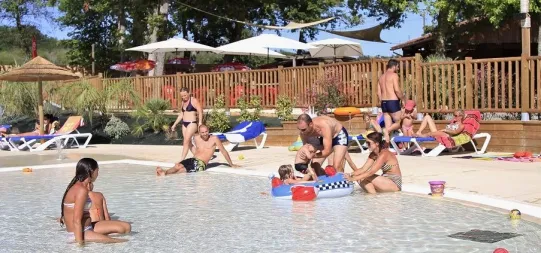 Camping - Cazaubon - Midi-Pyrénées - Les Rives du Lac