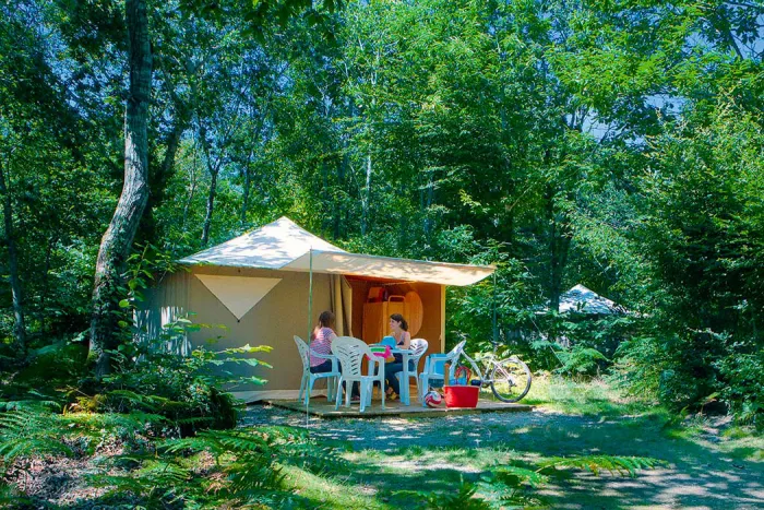 Camping - Saint-Yvi - Bretagne - Le Bois de Pleuven
