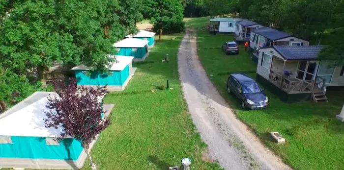 Camping - Le Cheylard - Rhône-Alpes - Camping du Cheylard sur Eyrieux