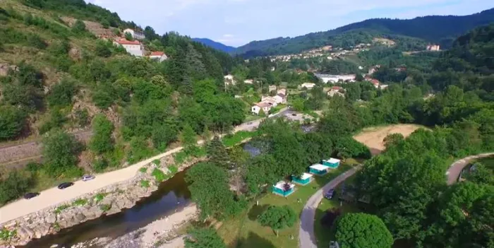 Camping - Le Cheylard - Rhône-Alpes - Camping du Cheylard sur Eyrieux