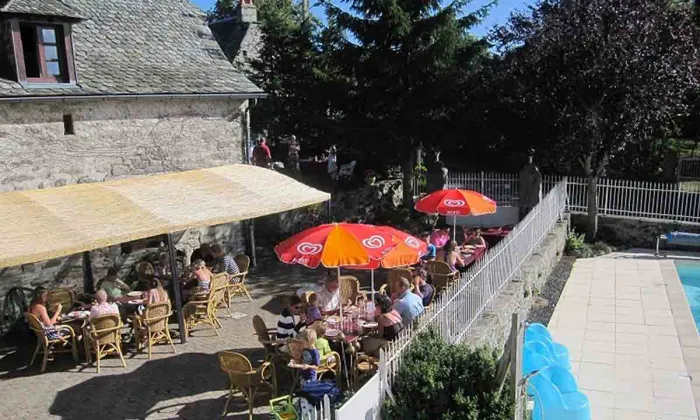 Camping - Graissac - Midi-Pyrénées - Le Clos de Banes
