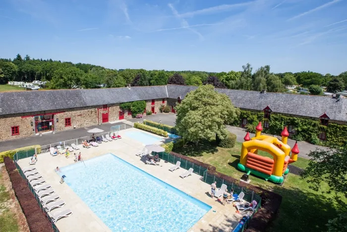 Camping - La Chapelle-aux-Filtzméens - Bretagne - Le Domaine du Logis