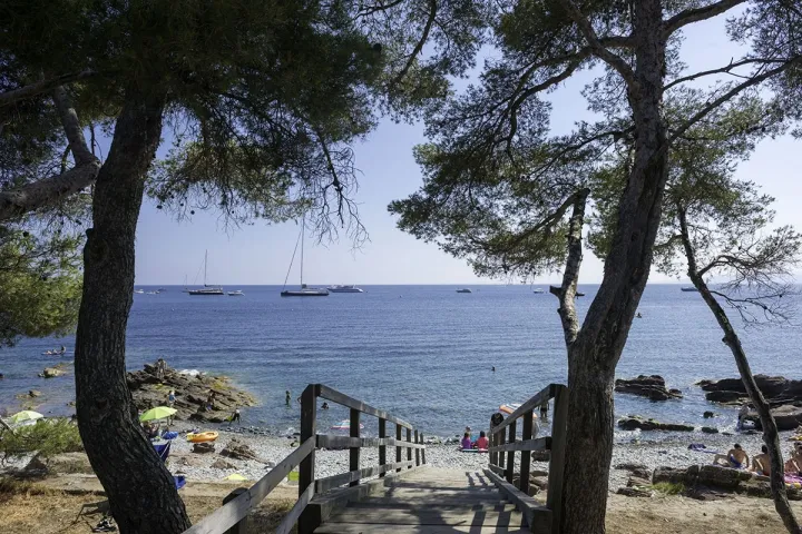 Camping - Agay - Provence-Alpes-Côte d'Azur - La Plage du Dramont