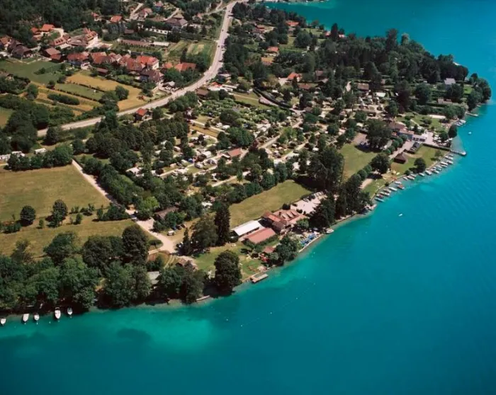 Camping - Talloires - Rhône-Alpes - Le Lanfonnet