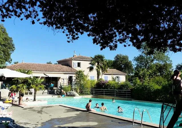 Camping - Brousses-et-Villaret - Languedoc-Roussillon - Le Martinet Rouge