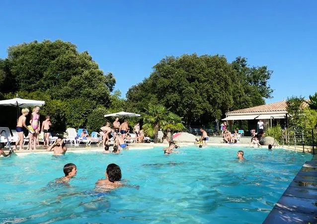 Camping - Brousses-et-Villaret - Languedoc-Roussillon - Le Martinet Rouge