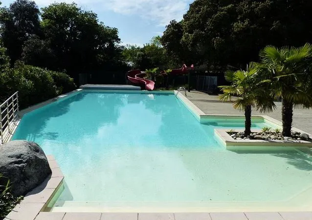 Camping - Brousses-et-Villaret - Languedoc-Roussillon - Le Martinet Rouge