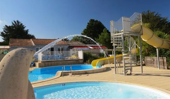 Camping - L'Aiguillon-sur-Vie - Pays de Loire - Le Parc de la Grève