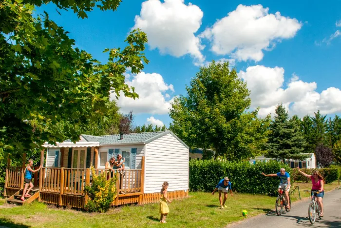 Camping - Trogues - Grand Centre - Le Parc des Allais