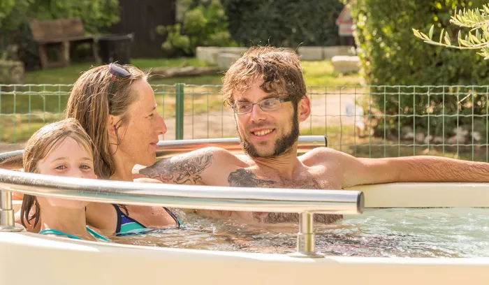 Camping - Ingrandes - Poitou-Charentes - Le Petit Trianon