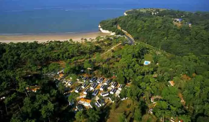 Camping - Meschers-sur-Gironde - Poitou-Charentes - Le Pin Franc