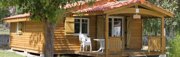 Camping - Lempdes-sur-Allagnon - Auvergne - Le Pont d'Allagnon
