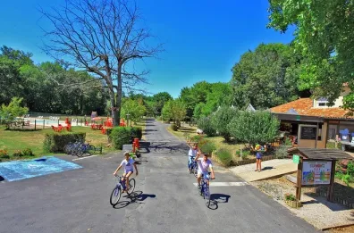 Camping - Saint-Astier - Aquitaine - Le Pontet