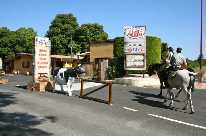 Camping - Châtel-Guyon - Auvergne - Le Ranch des Volcans