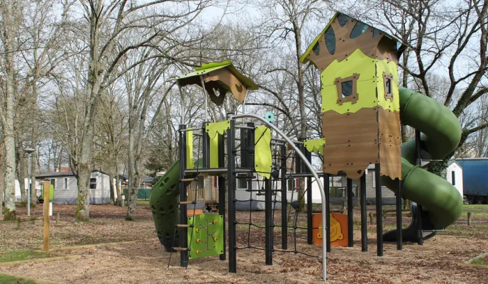 Camping - Châteauroux - Grand Centre - Le Rochat Belle-Isle