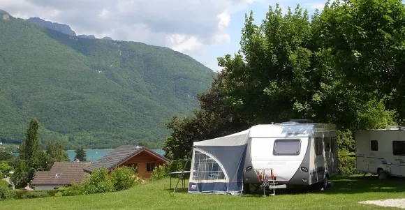 Camping - Doussard - Rhône-Alpes - Le Taillefer