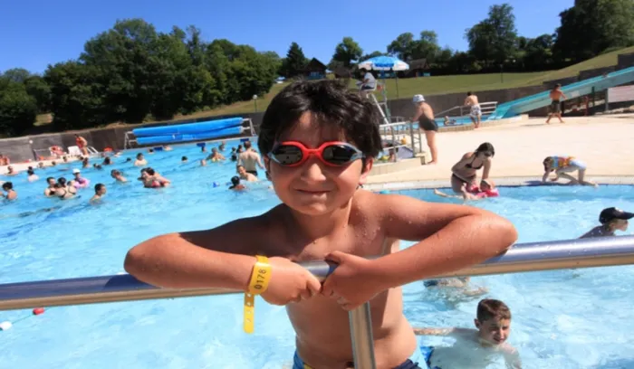 Camping - Mauriac - Auvergne - Le Val Saint Jean