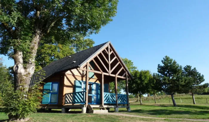 Camping - Mauriac - Auvergne - Le Val Saint Jean