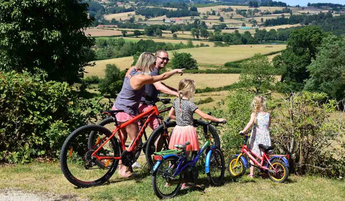 Camping - Dompierre-les-Ormes - Bourgogne - Le Village des Meuniers