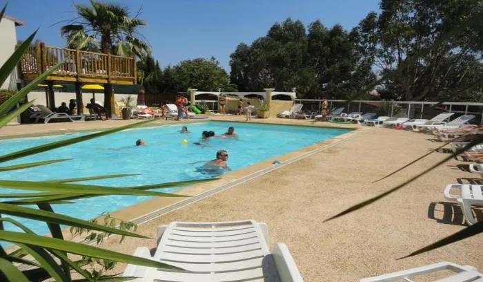 Camping - Fréjus - Provence-Alpes-Côte d'Azur - Les Acacias