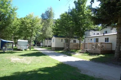 Camping - Saint-Cirgues-en-Montagne - Rhône-Alpes - Les Airelles
