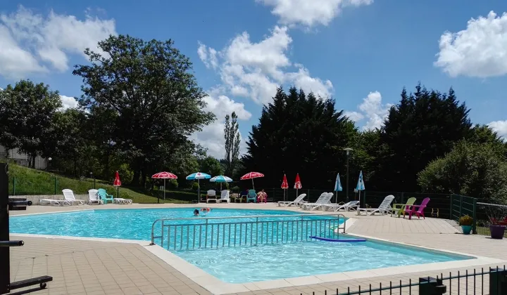 Camping - Tauves - Auvergne - Les Aurandeix