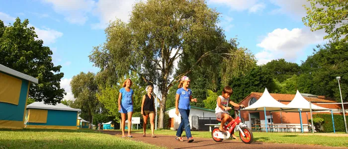 Camping - Saint-Georges-de-Didonne - Poitou-Charentes - Les Bains Salés