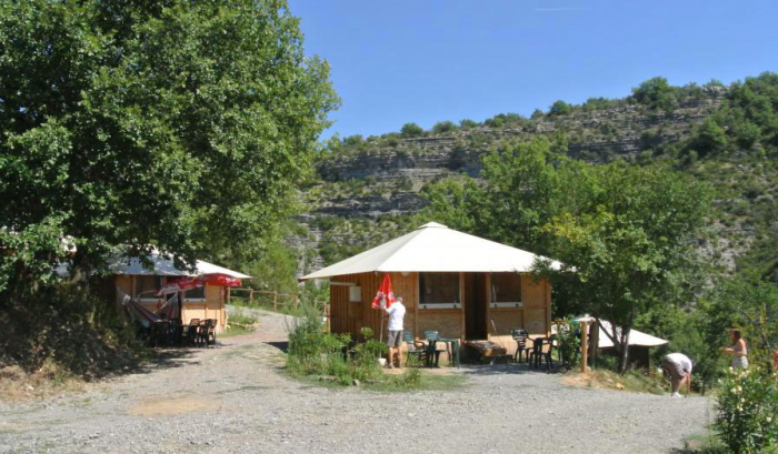 Camping - Les Assions - Rhône-Alpes - Les Cabanes de Cornillon