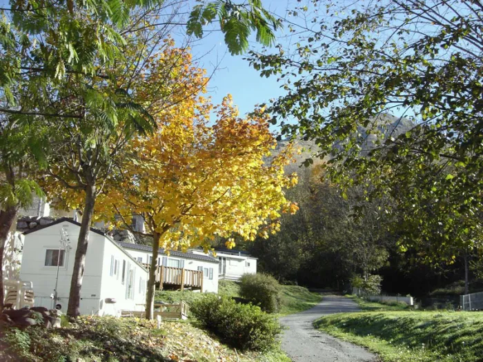 Camping - Luz-Saint-Sauveur - Midi-Pyrénées - Les Cascades