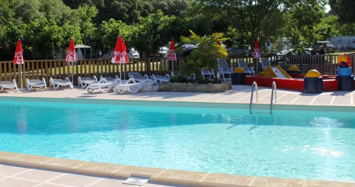 Camping - Junas - Languedoc-Roussillon - Les Chênes