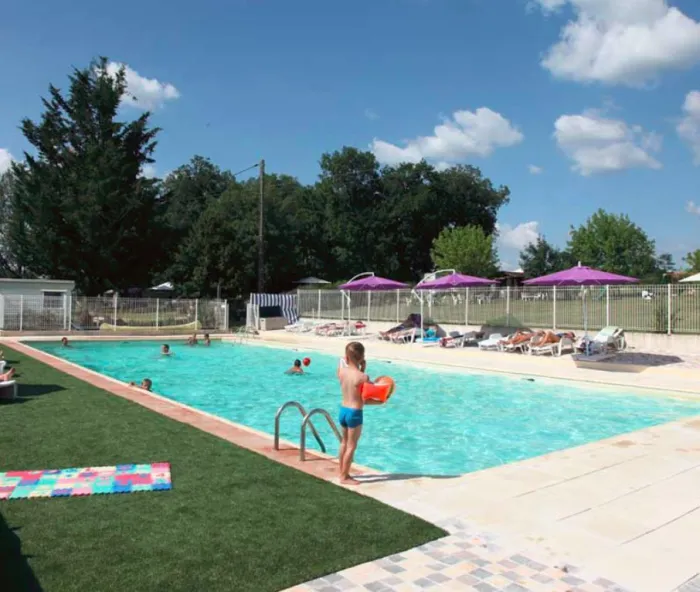 Camping - Condat - Midi-Pyrénées - Les Chênes Clairs