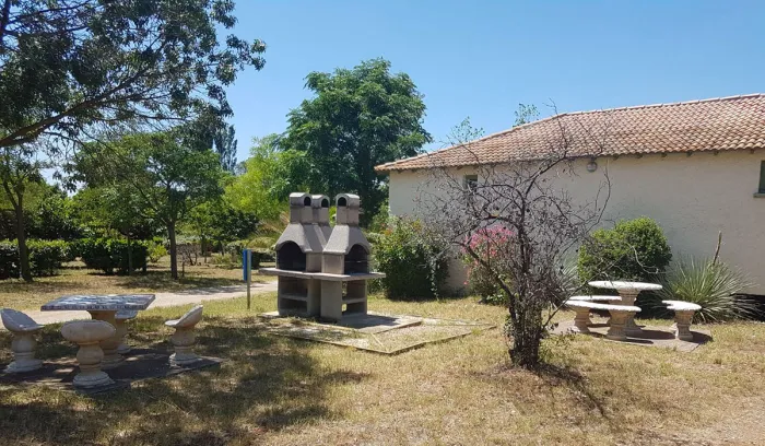 Camping - Saint-André-de-Sangonis - Languedoc-Roussillon - Les Cottages de Saint André