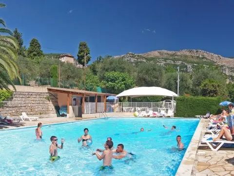 Camping - Le Bar-sur-Loup - Provence-Alpes-Côte d'Azur - Les Gorges Du Loup