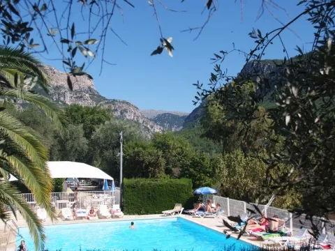 Camping - Le Bar-sur-Loup - Provence-Alpes-Côte d'Azur - Les Gorges Du Loup