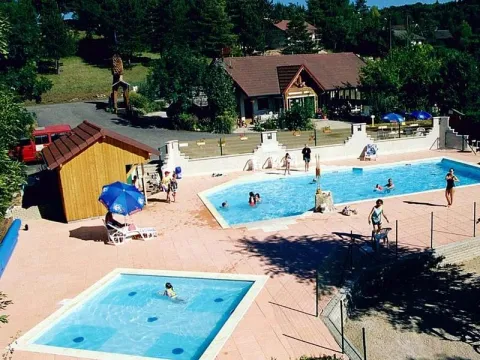 Camping - Doucier - Franche-Comté - Les Mérilles