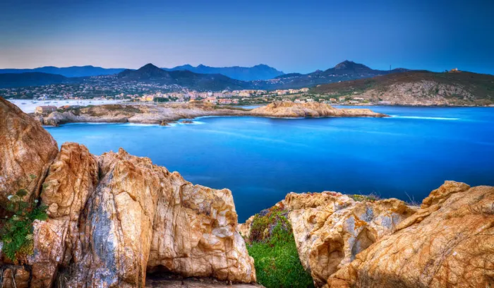 Camping - Monticello - Corse - Terre d'Oliviers