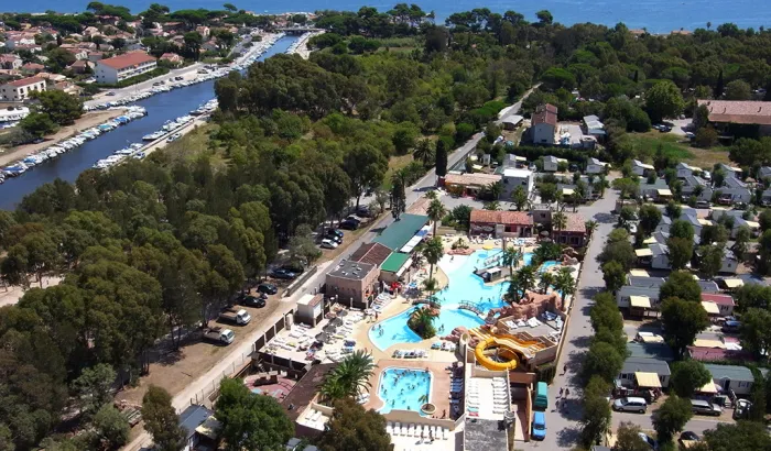Camping - Hyères - Provence-Alpes-Côte d'Azur - Les Palmiers