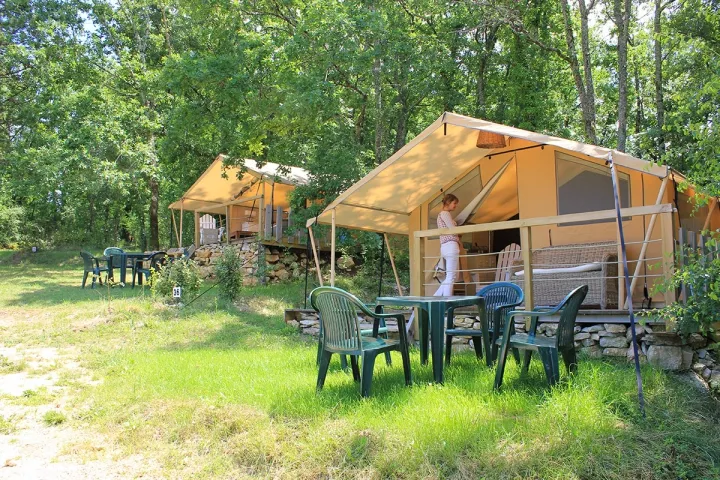 Camping - Veyrines-de-Domme - Aquitaine - Les Pastourels
