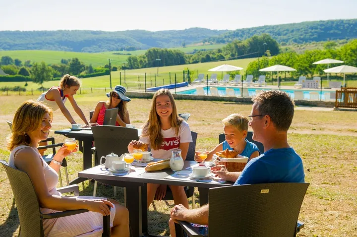 Camping - Veyrines-de-Domme - Aquitaine - Les Pastourels